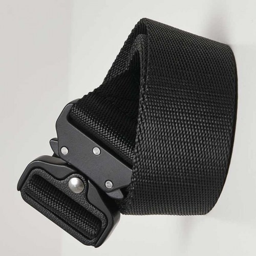TB2773 Wing Buckle Black Urban classics